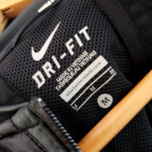 NIKE Women's Sphere Bomber Jacket Running Tennis Golf Training - Picture 7 of 7